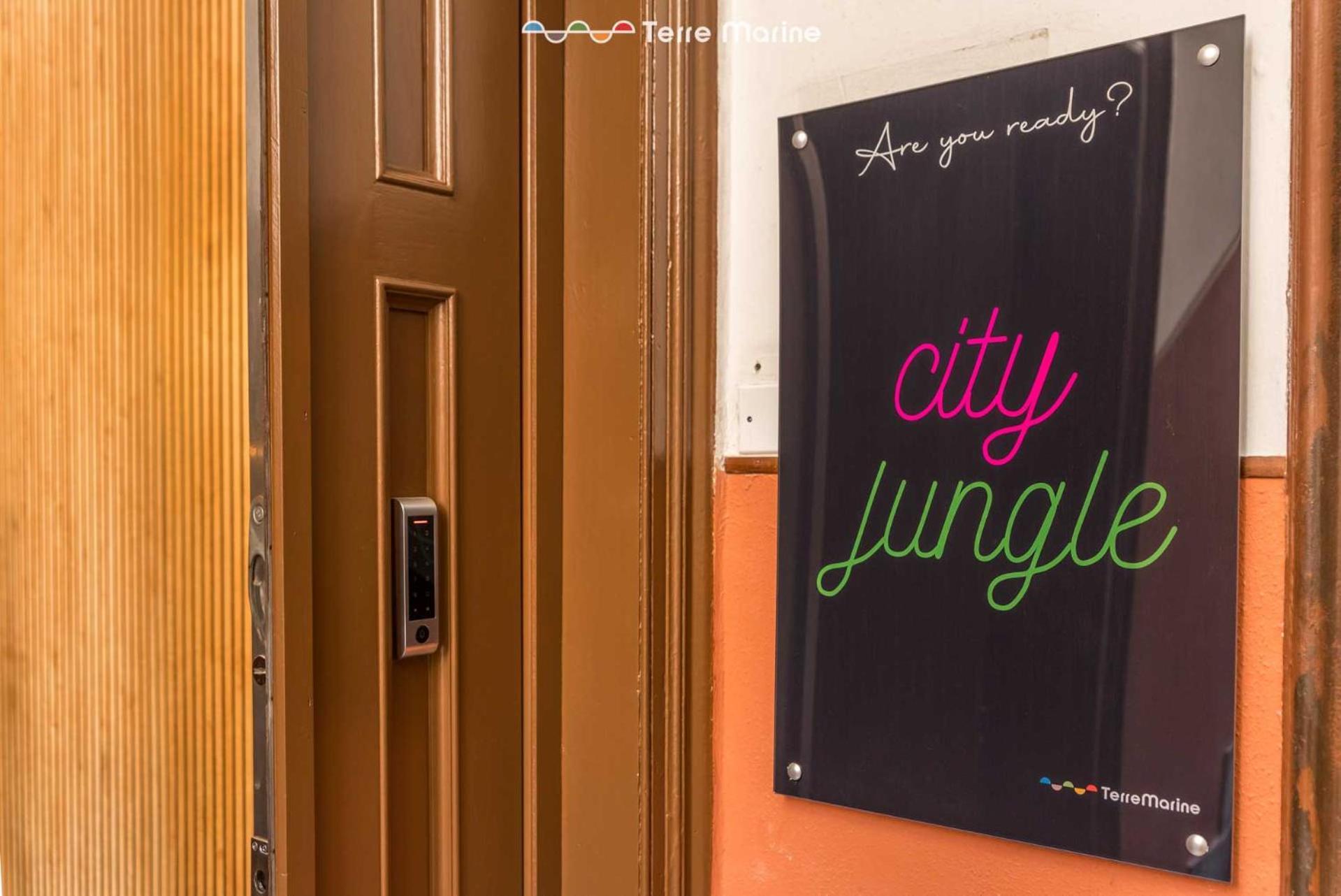 City Jungle, Terre Marine La Spezia Zewnętrze zdjęcie